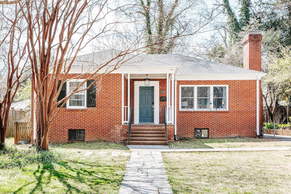 Lewis Mountain House | *NEW* Lewis Mtn Retreat: Walk to UVA & JPJ