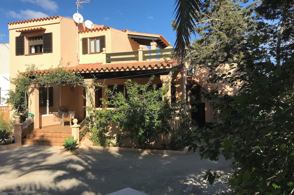 Pilar de la Mola House | Private vacation home in Formentera