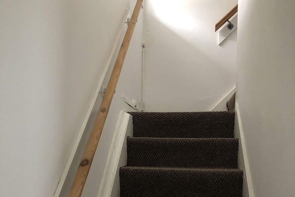 St Helens House | Two bedroom house , in a lovely neighbourhood, with a lot amenities around
