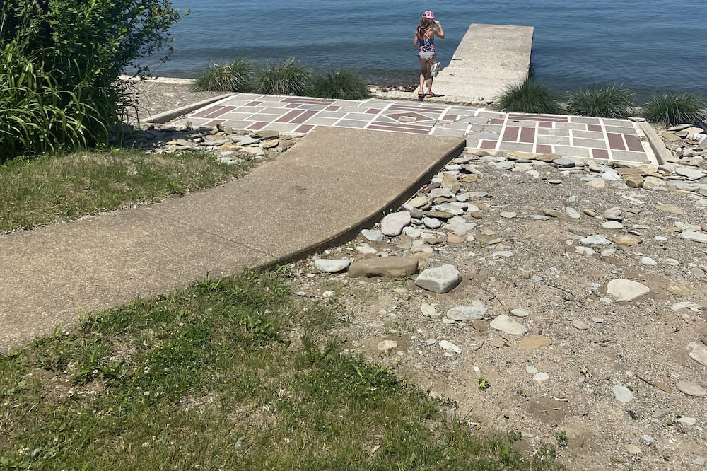 Erie House | Beautiful Beachfront Property. Available lunar eclipse week! Path of totality 😎