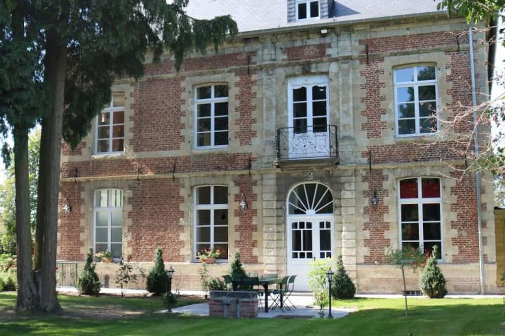 Romeries Cottage | Gite Romeries, 2 bedrooms, 5 persons