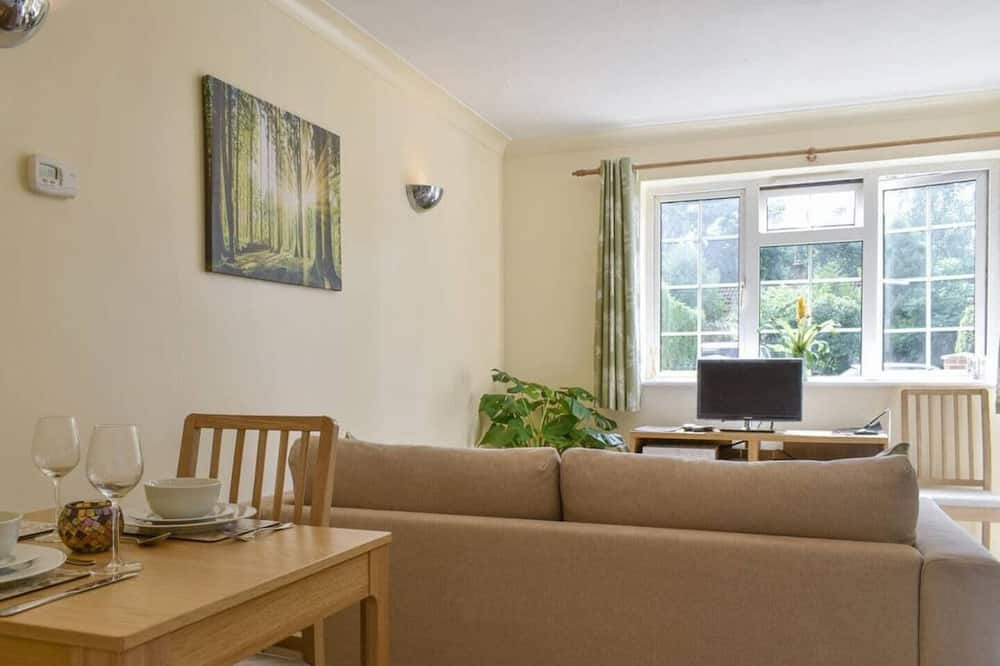 Verwood House | Cosy annexe, 4 person, nearby to beach and forests