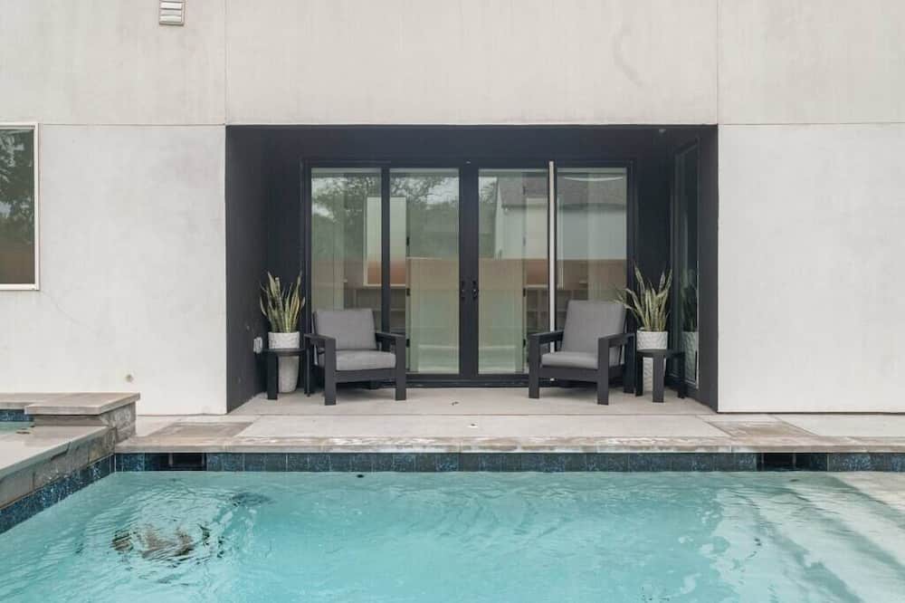 Knox - Henderson House | A Higher Frequency Off Henderson