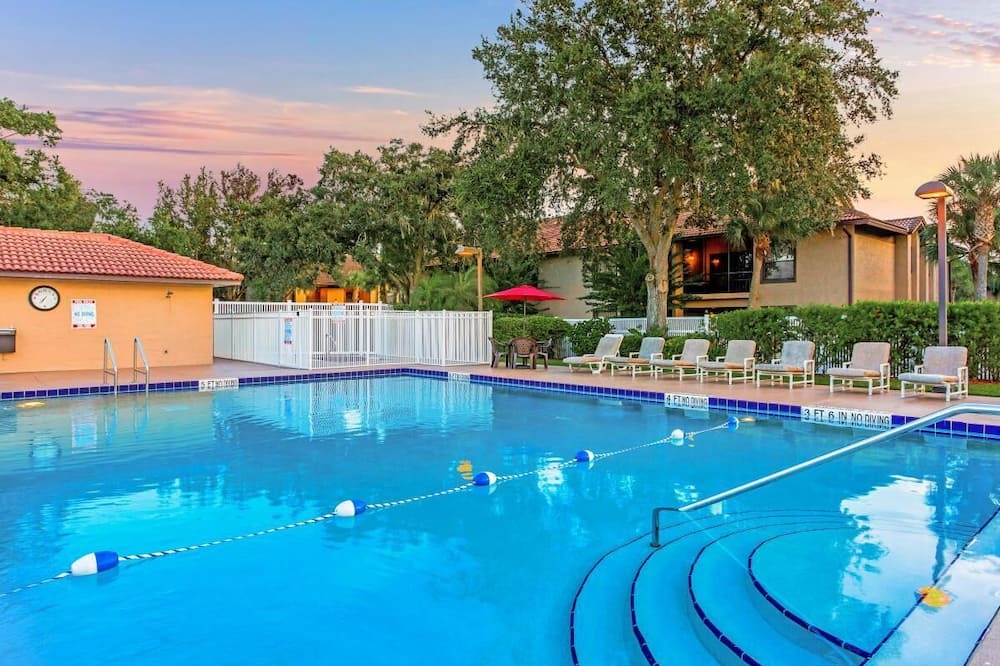 Solivita Resort | Homely Self-Contained Villa, Pool, Close To Old Town, Free Parking, Pool