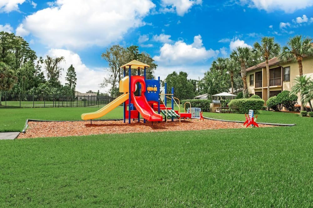 Solivita Resort | 2 Spacious Units! Suitable for large groups, Pool, Near Old Town, Free Parking