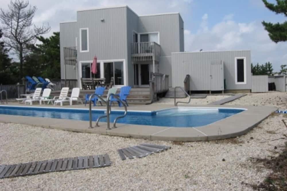 Loveladies House | Lagoon Front Home in Loveladies