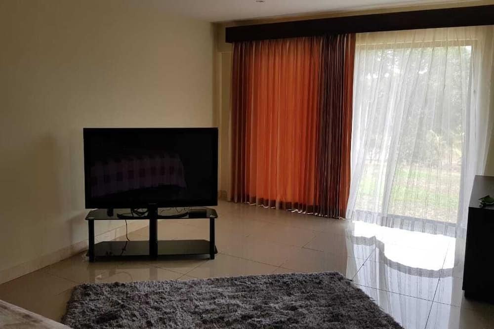 La Garita House | Two-bedroom House in two acres of land and exotic gardens