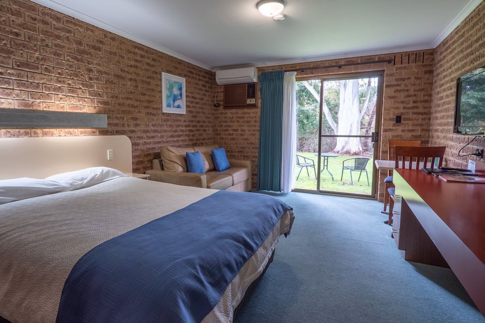 Eildon House | Eildon Parkview Motor Inn - Room 4.