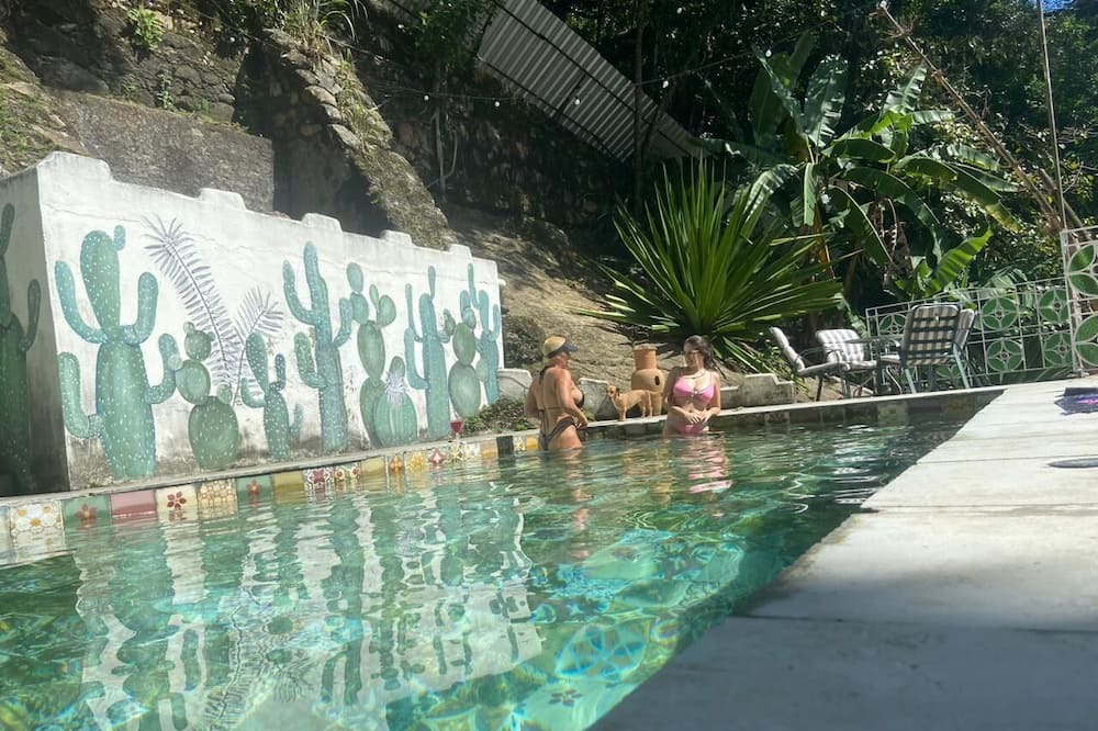 Santa Teresa Villa | Urban Retreat - Peace and nature in the middle of the city
