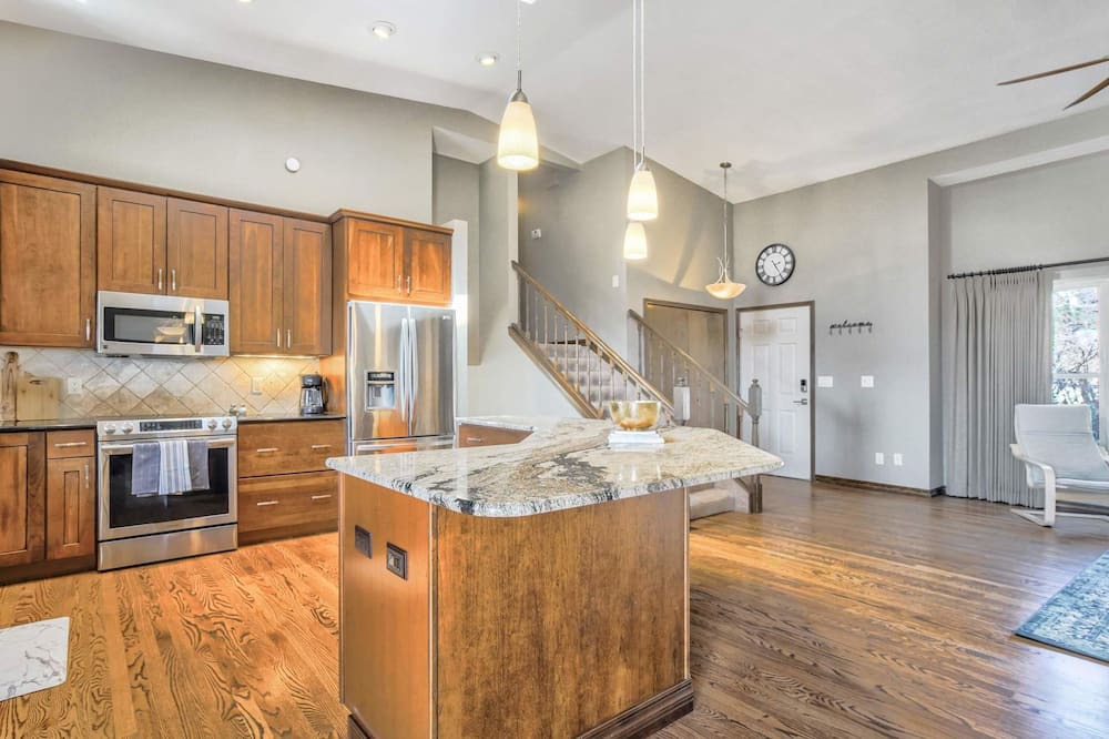 Park Vista House | 5BR House with Hot Tub, Peak Views in Colorado Springs