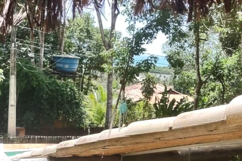 Santa Cruz Cabralia House | House with swimming pool in the middle of nature, surrounded by trees and sea views!