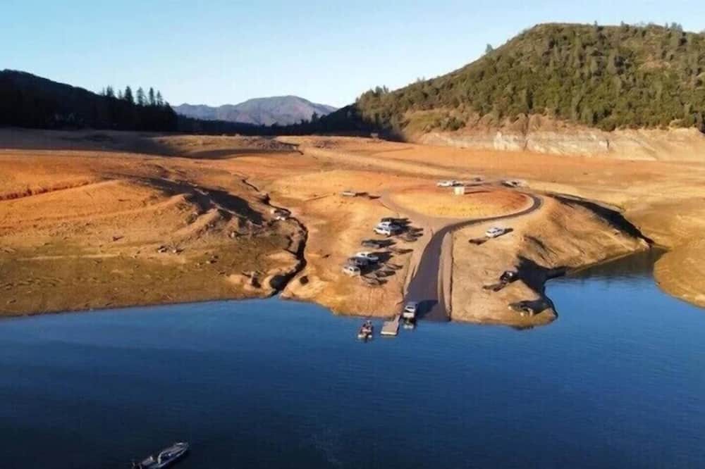Lakehead House | Special $ Now - Awesome Lake Views - Single Floor - Shasta Lakeshore Retreat #5