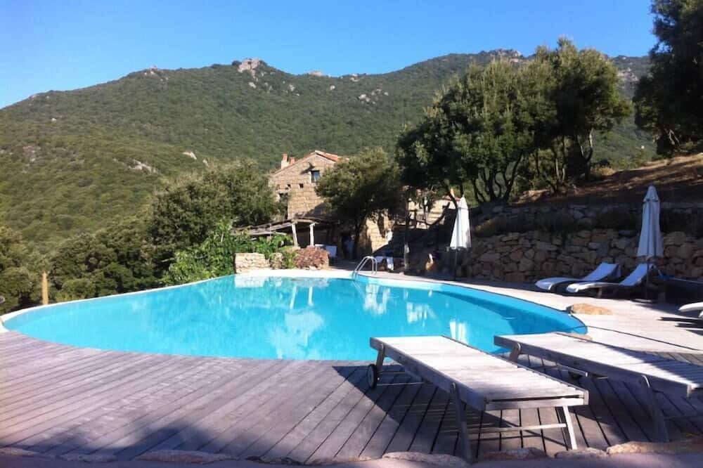 Olmeto House | Back to the origins "Luxury in full maquis".