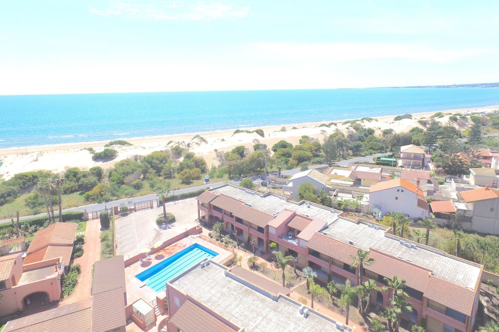 Santa Maria del Focallo House | Le Dune Residence apartment 10 meters from the Blue Flag beach