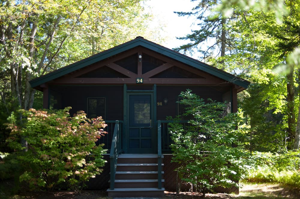 Northport Cabin | Private cabin on the Maine coast