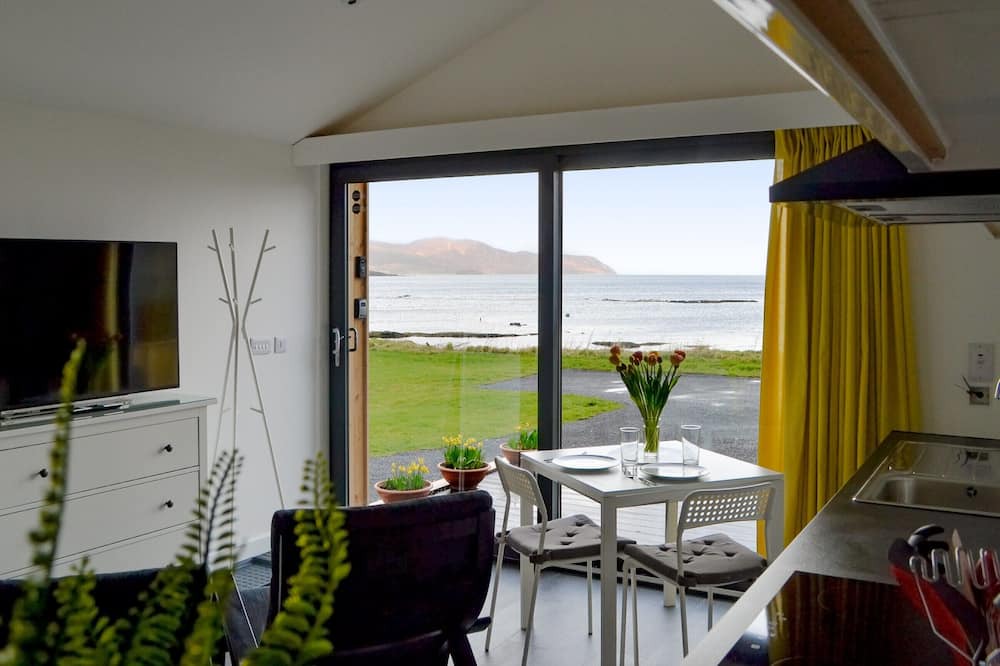 Broadford Cottage | 1 bedroom accommodation in Lower Harrapool, near Broadford