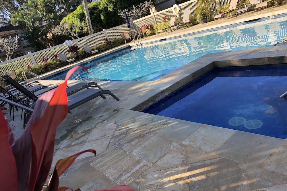Princeville Condo | Princeville Delight! COLD A/C, Sleeps 4, Pool & Jacuzzi, Private Lanai & Space
