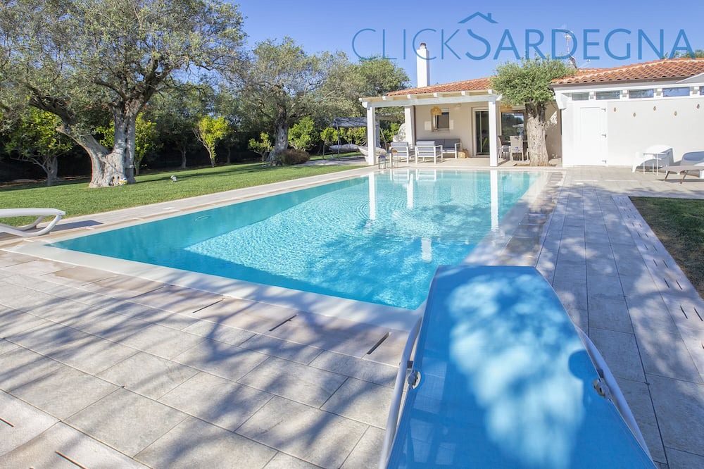 Alghero Villa | Alghero Villa Nuit Blanche with swimming pool, A/C, WiFi, close to the center