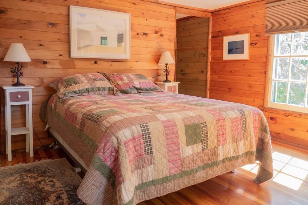 Elizabethtown House | A secluded getaway in a great location