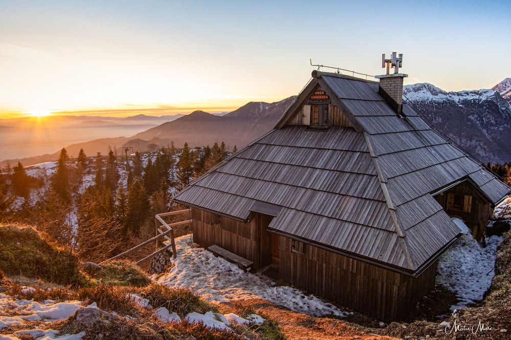 Kamnik House | The Eagle's Nest high in the mountains with sauna and hot tub