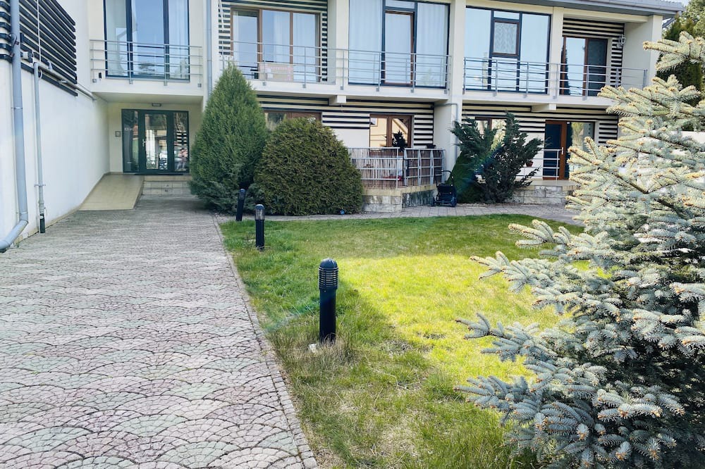 Jurmala Apartment | Melluzi Apartment 15 min from beach