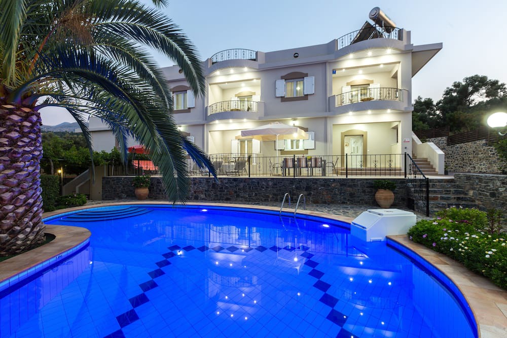 Melissourgakion Apartment | Kamelia Villa with private pool, BBQ, playground, surrounded by nature!
