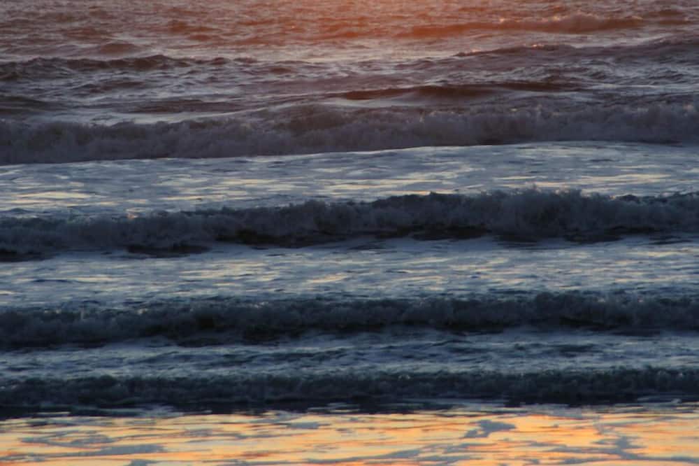 Watsonville Condo | Carefree Days at The Beach