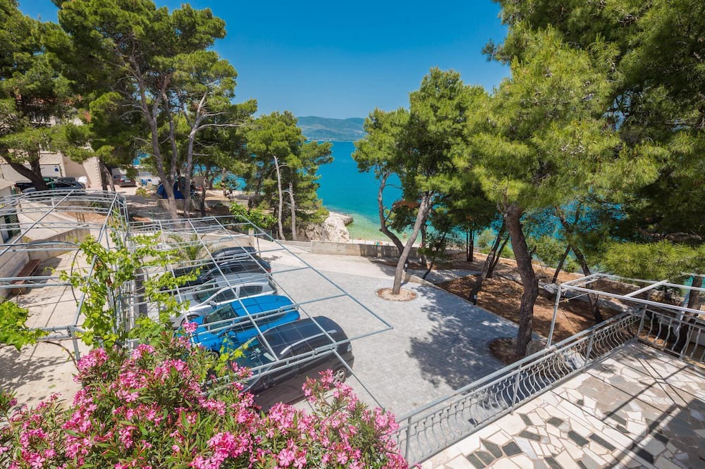 Slatine Villa | Split area -Trogir BEACH RESORT NEAR TROGIR AND SPLIT SPECIAL OFFER MAY