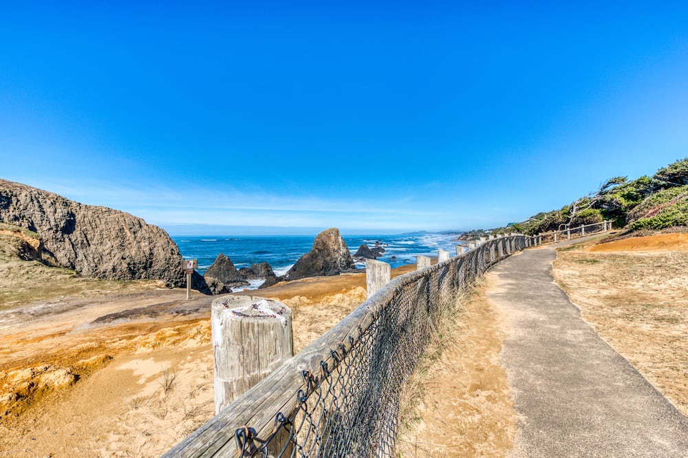 Tillicum Beach Cottage | Quaint cottage in the woods 75 yards to the beach - dog-friendly, firepit & WiFi