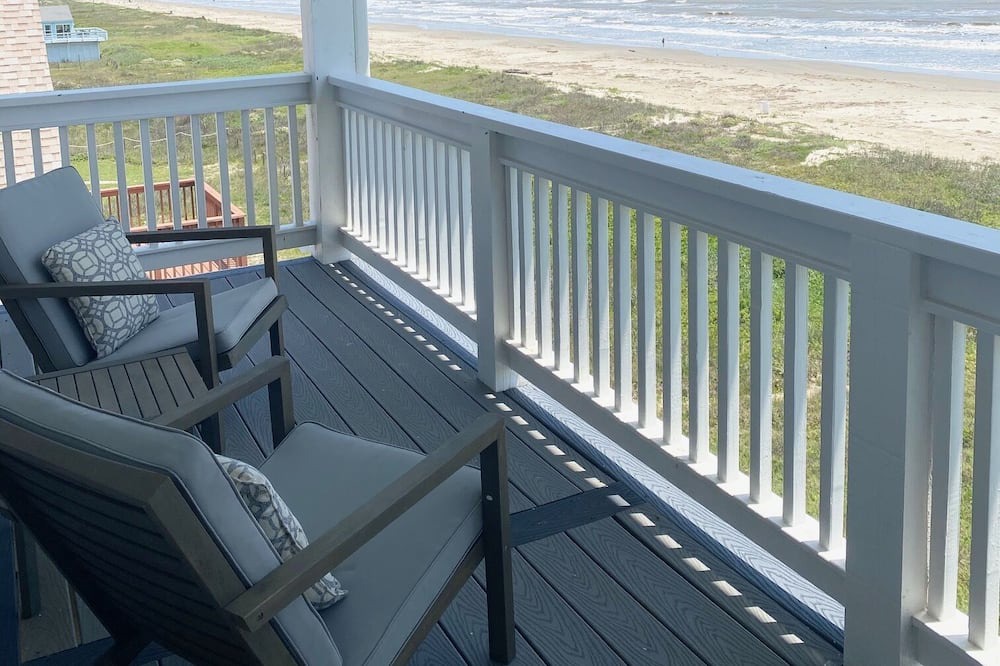 Terramar Beach House | Oceanfront/Beachfront Vacation Beach Home 3BR, 3.5 Bath
