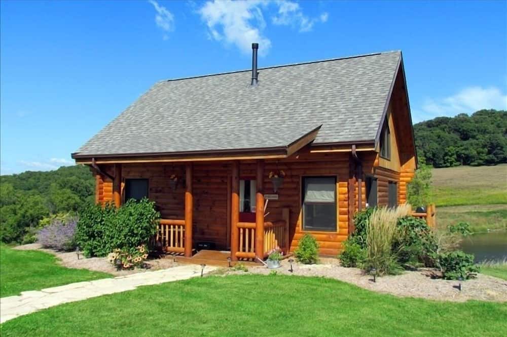Dubuque Cabin | The Lorelei Cabins 'Not Just a Place, But an Experience!' The Edelweiss