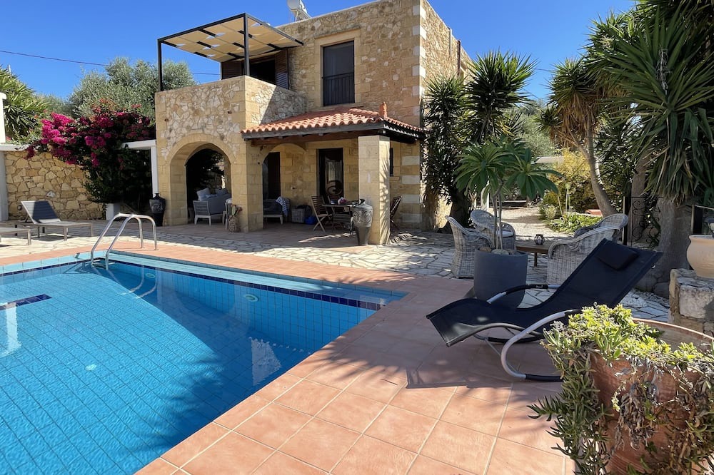Platanias Villa | House located in the center of an exceptional region to discover! !