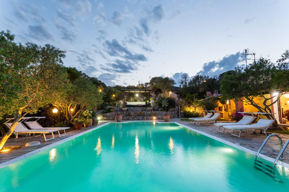 Santa Teresa di Gallura Villa | VILLA FRANCESCA with Private Infinity Pool View over La Maddalena Archipelago