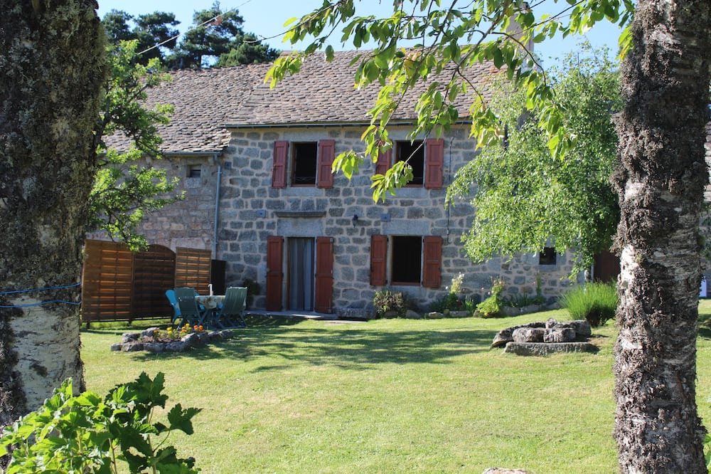 Saint-Sauveur-de-Peyre Other | GITE "de FRANCE" IN NATURE, OLD FARM, HIKING, RELAXATION IN AUBRAC