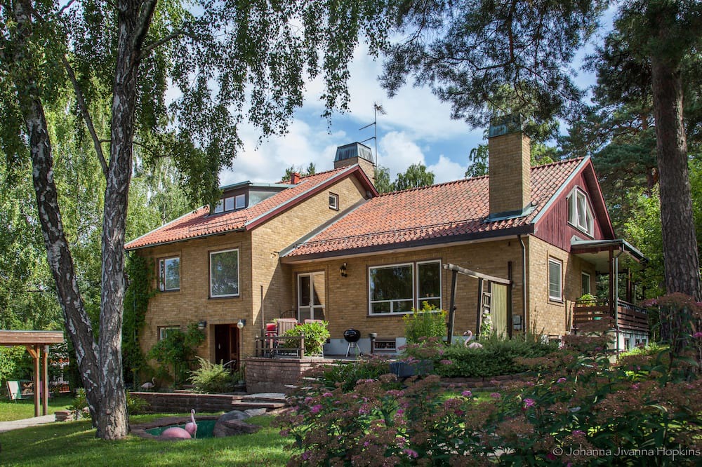 Stureby House | 60ies house in Stockholm close to nature, International Fairs, Södermalm and City