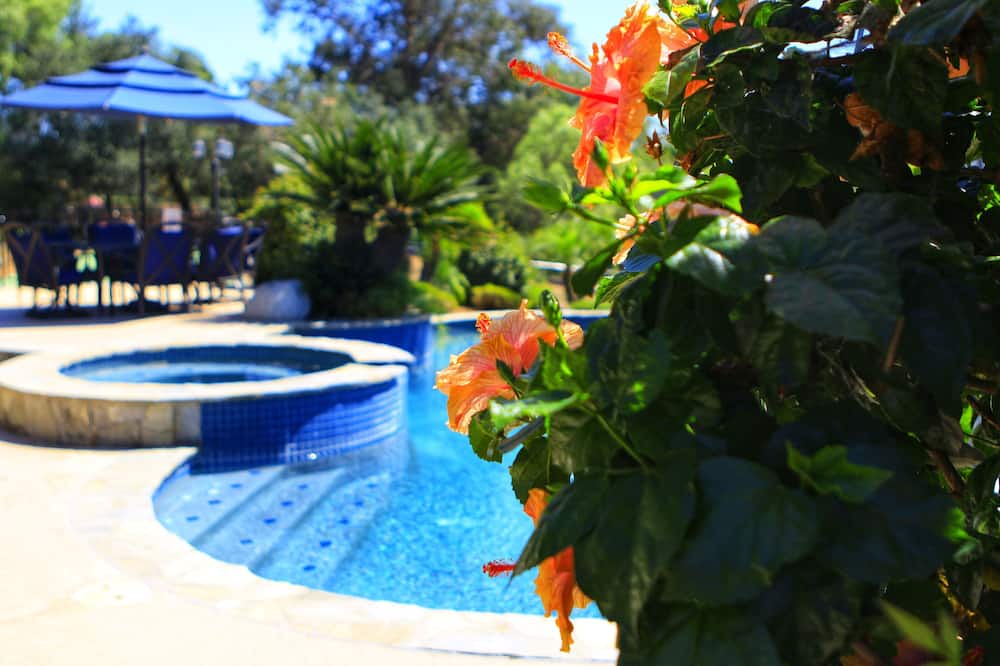 Lake Hodges House | CALIFORNIA DREAMIN' . . . Check Out Our New Winter Rates!
