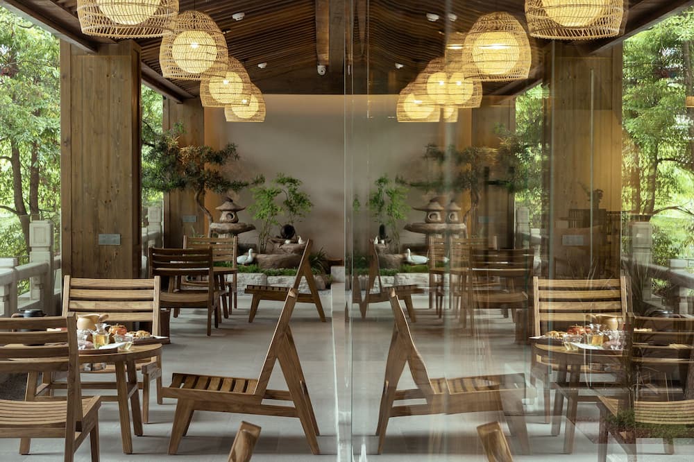 Dujiangyan Bed & Breakfast | Shishe Spring Designer Homestay