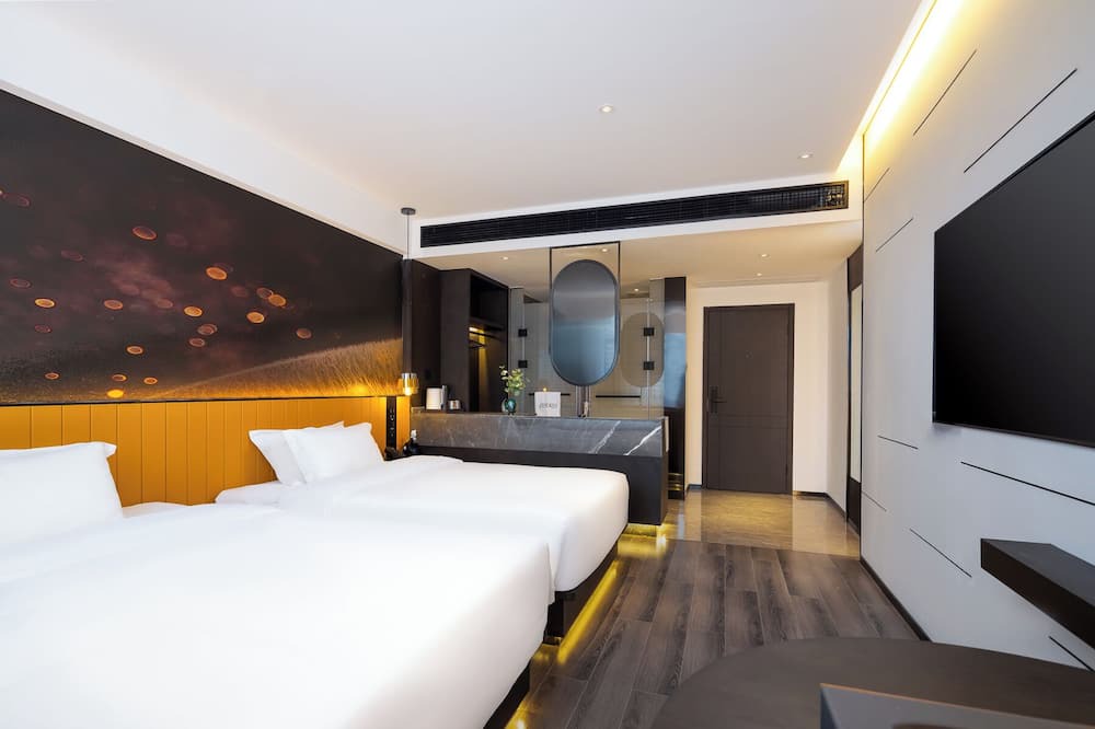 Long Hua Hotel | LiangZhi Huipin Hotel