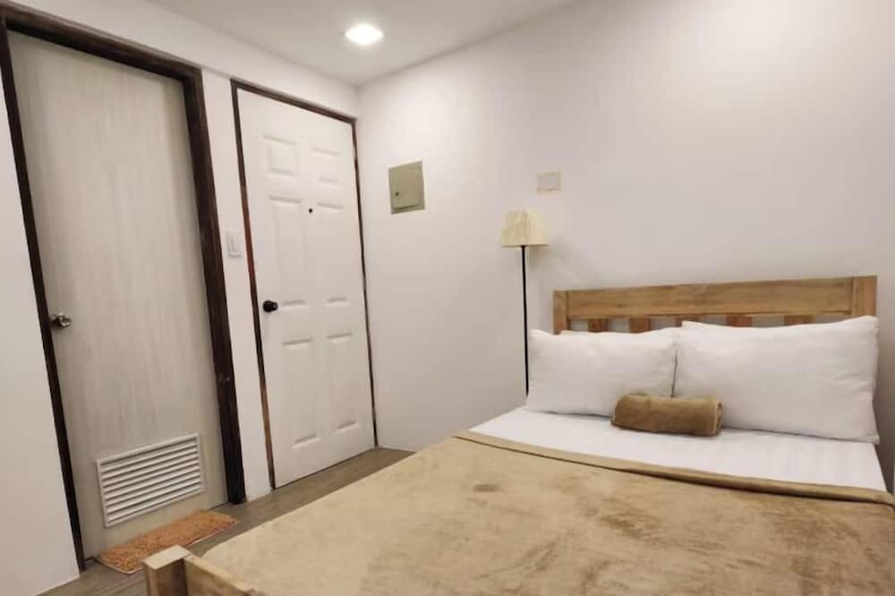 Maniuaya Island Hotel | Islas Moriones Beach Resort