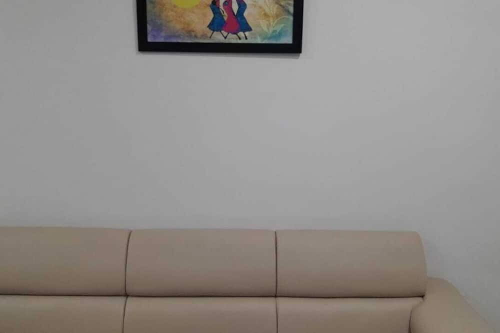 Manikonda House | Humble Abode