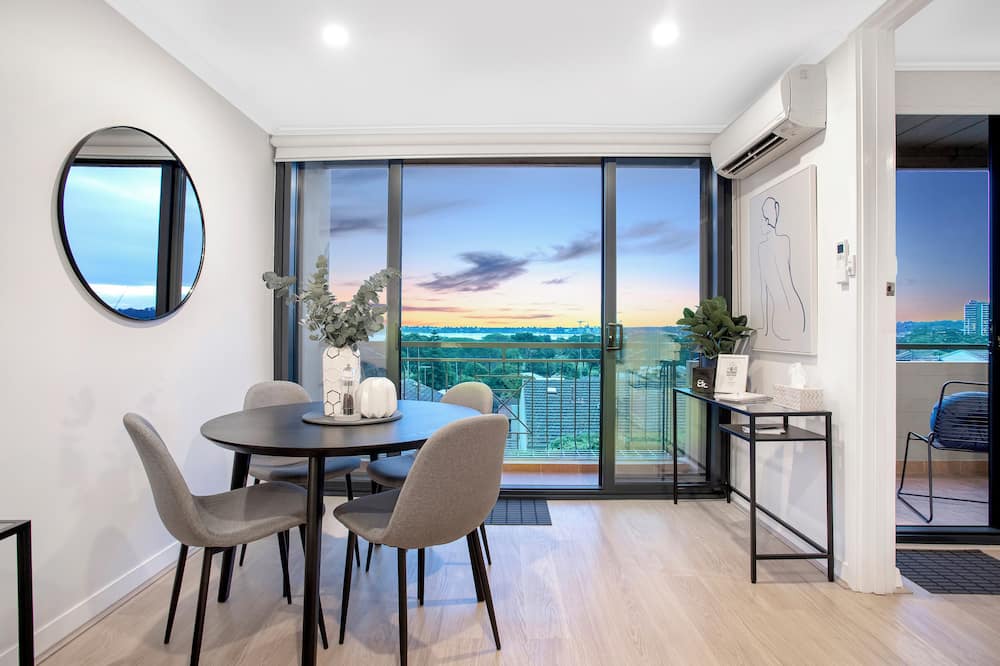 South Perth Apartment | Spectacular Views South Perth1br