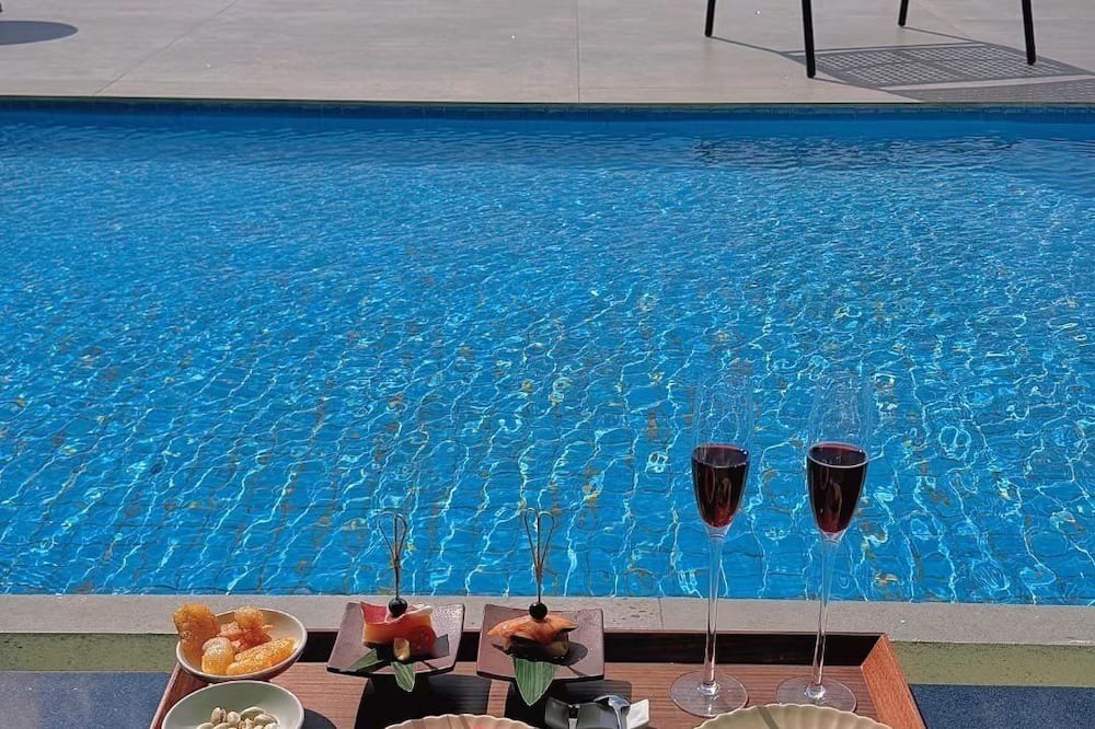 Manjiang Hotel | Dali Puyu VILLA Cliff Seaview Hotel
