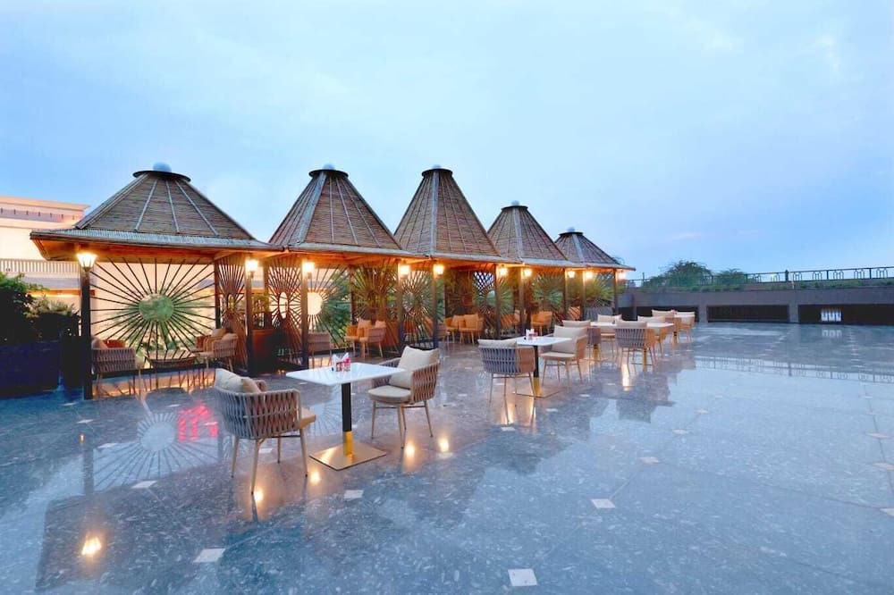 Sonepat Hotel | TreeHouse Velis Sonipat