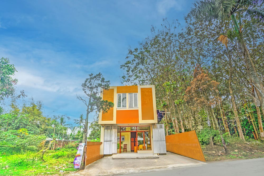 Jawa Timur Hotel | Hotel O The Velodrome Inn