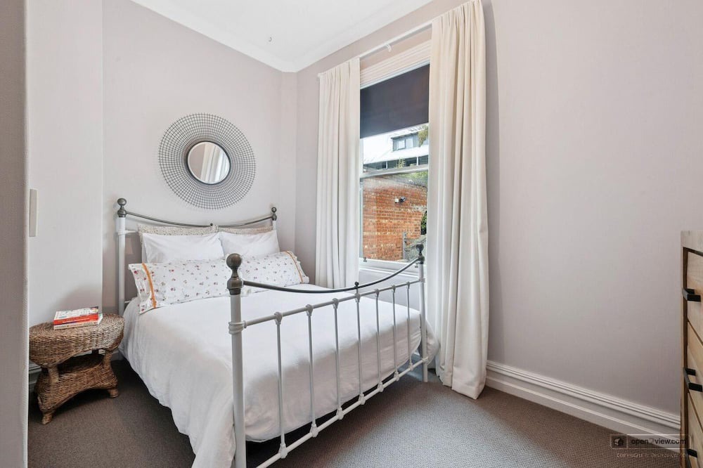 Dunedin City Centre Villa | Villa on Rattray