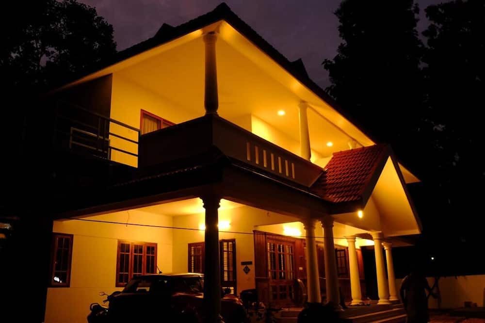 Aranmula Bed & Breakfast | River Meadows