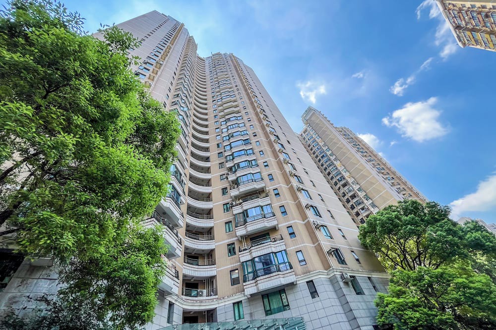 Xujiahui Bed & Breakfast | Tyms 3BR 2BA Apt Xujiahui Center