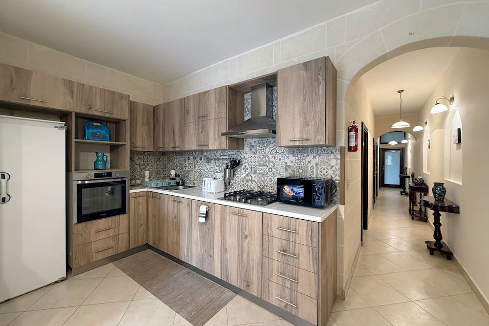 Nadur Apartment | Traditional Maltese 3BD Apartment