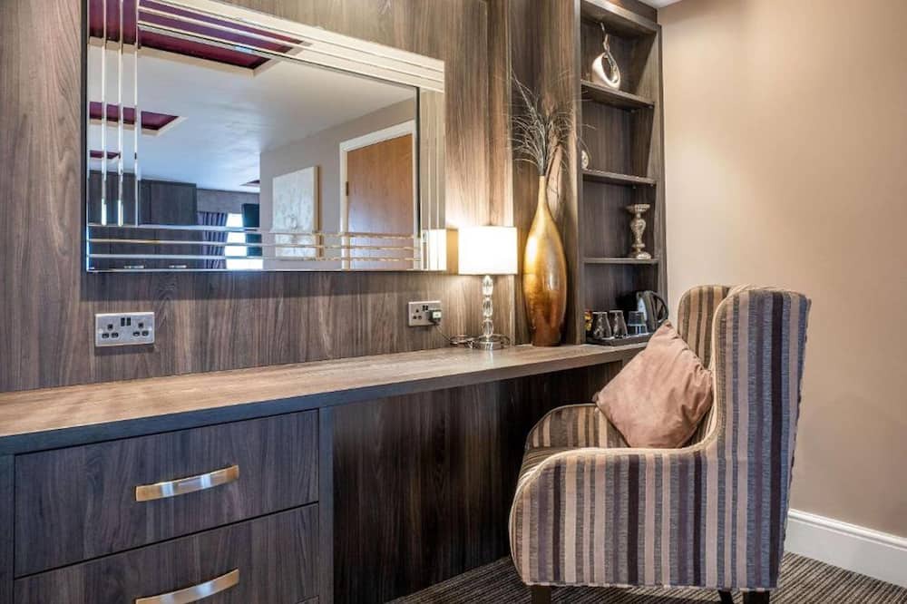 East Boldon Hotel | Holiday Inn Newcastle South by IHG