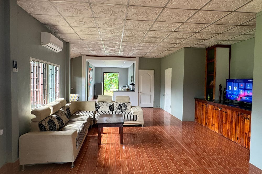 Vang Vieng Hotel | kiwi villas 2